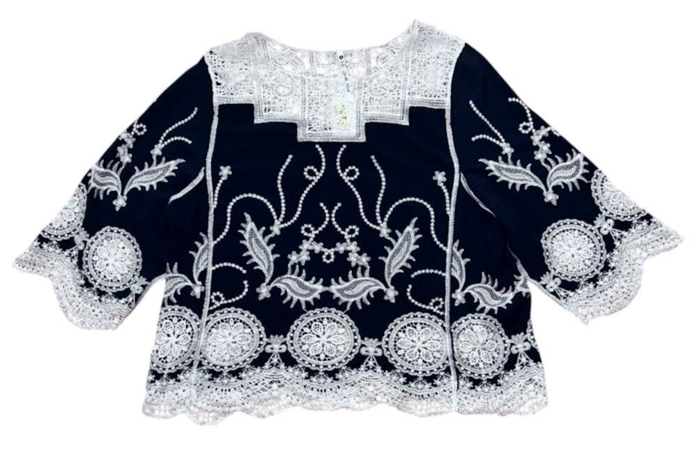NWT Leo & Nicole Embroidered Scoop Neck 3/4 Sleeve Crochet Lace Trim Top XL